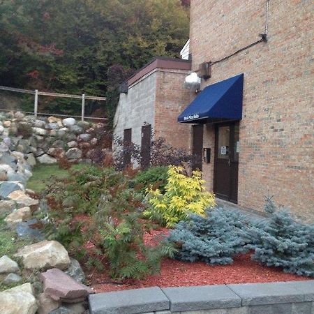 Paris Plaza Apartman Elliot Lake Kültér fotó