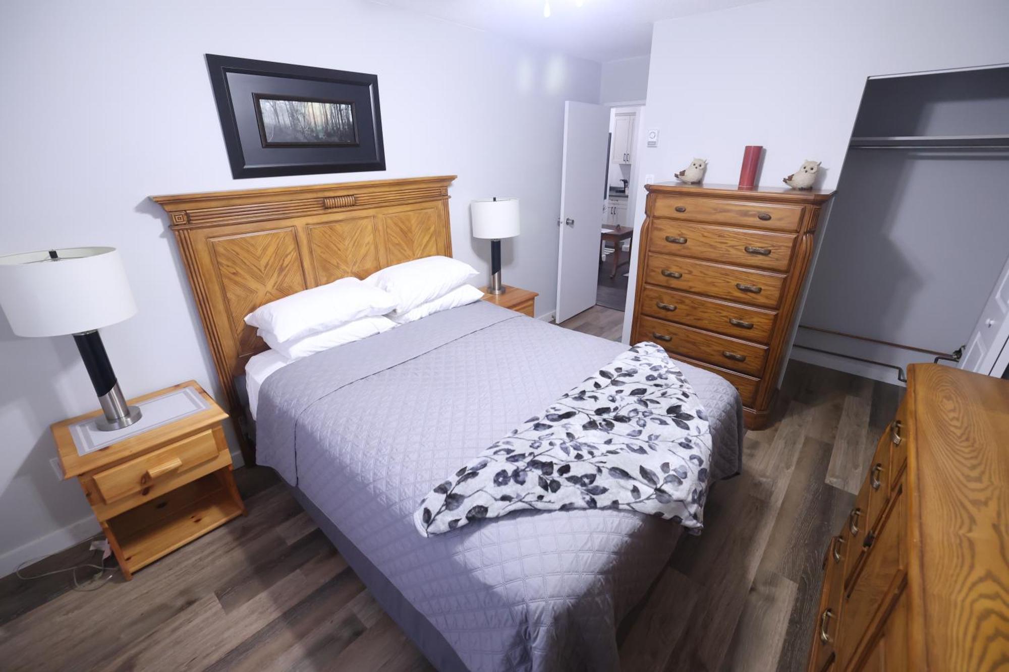 Paris Plaza Apartman Elliot Lake Kültér fotó