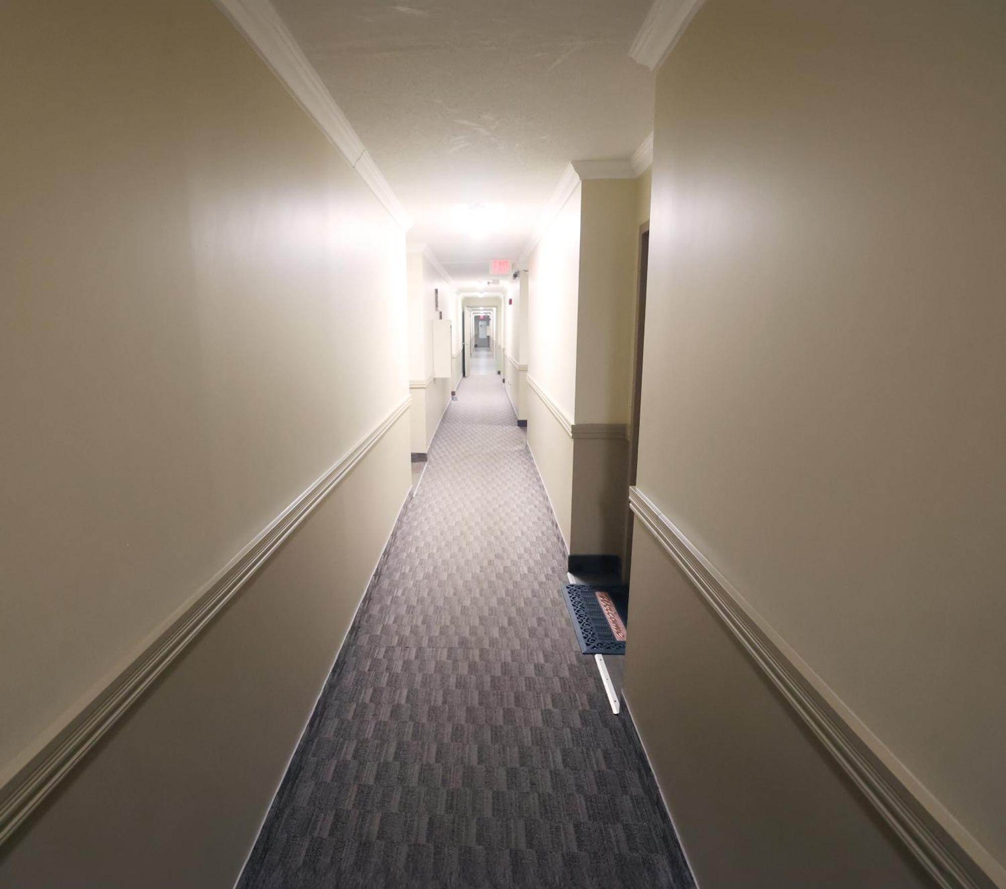 Paris Plaza Apartman Elliot Lake Kültér fotó