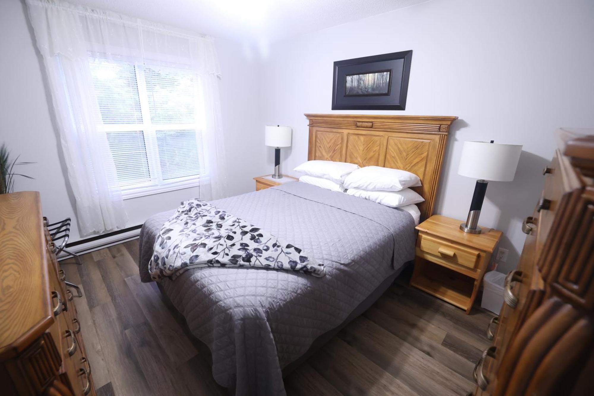 Paris Plaza Apartman Elliot Lake Kültér fotó