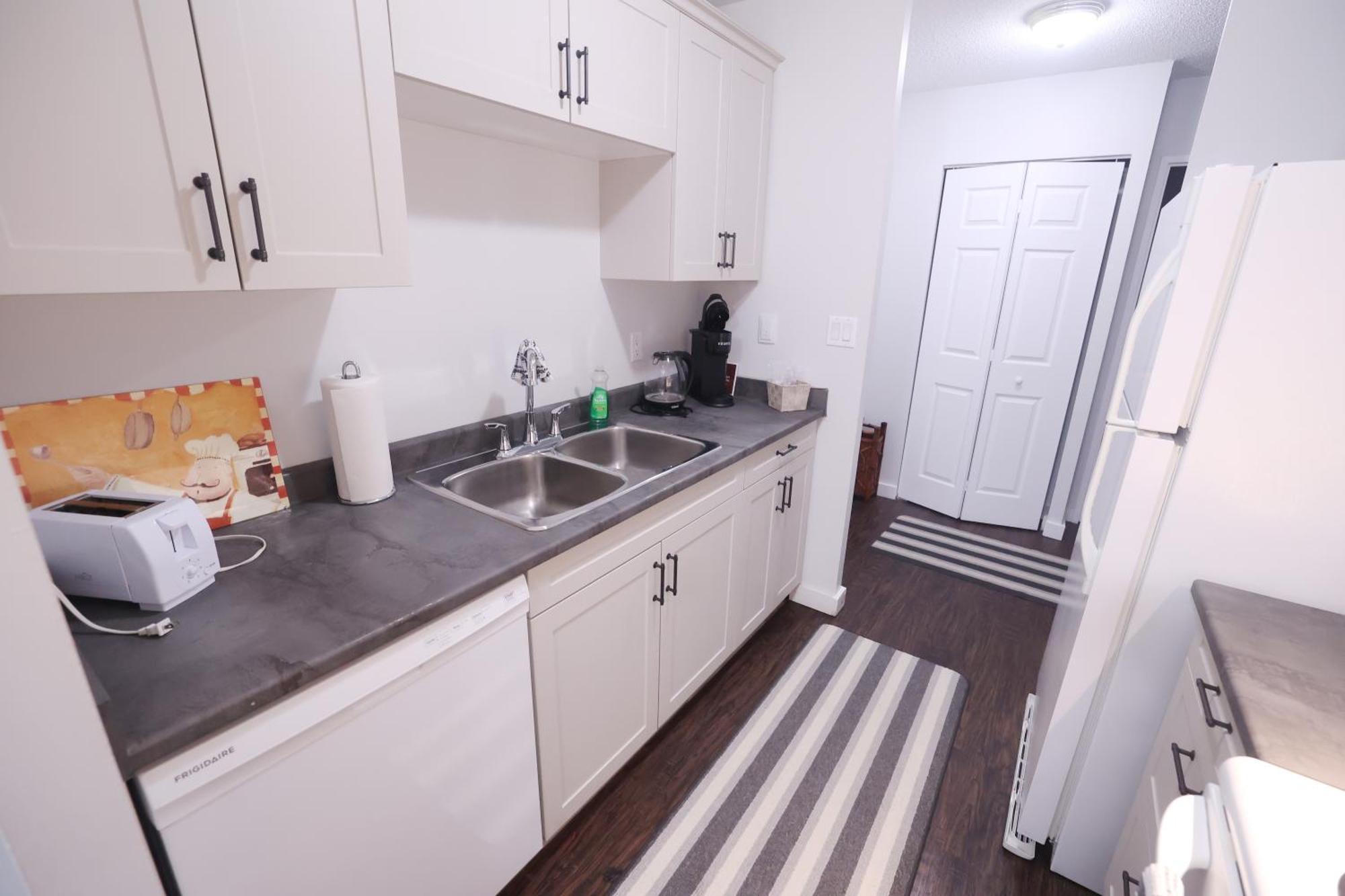 Paris Plaza Apartman Elliot Lake Kültér fotó