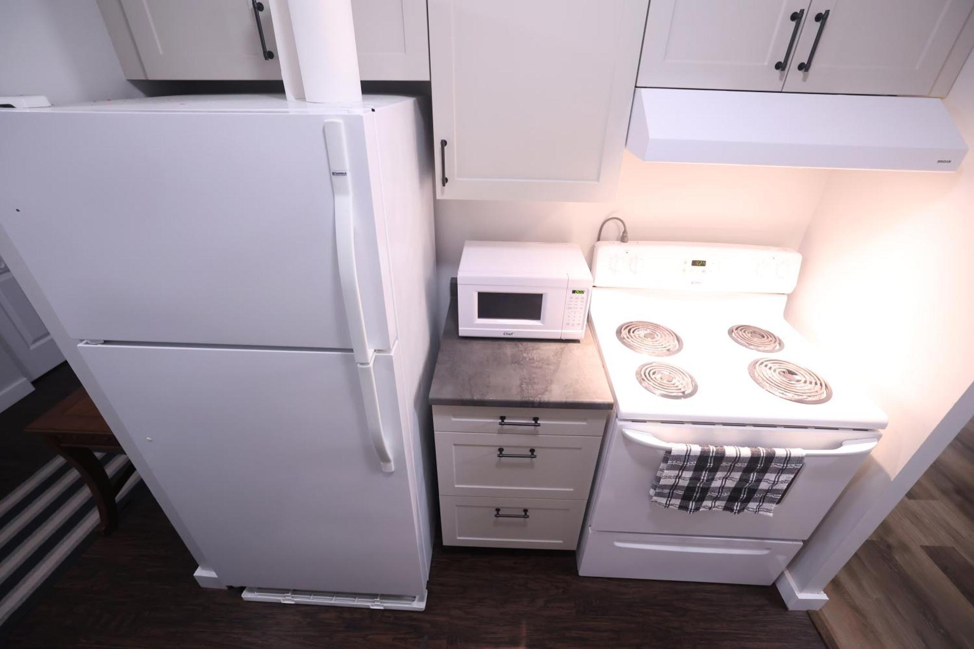 Paris Plaza Apartman Elliot Lake Kültér fotó